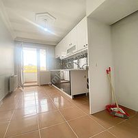 Esenyurt Pınar Mahallesi 2+1 Köşe Başı Masrafsız Balkonlu Arakat