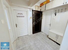 Zeytinburnu Yeşiltepe'de 2+1 Satılık Köşe Daire