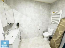 Zeytinburnu Sümer Mahallesi'nde Fırsat 4+1 Satılık Daire