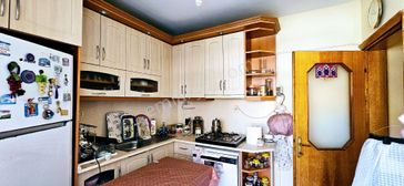 *2 Buçuk Katlı* 2 Ayrı Girişli* 2 Ailenin Yaşabilceği Acil Satılık Müstakil Ev