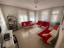 İnfo Gayrimenkul Yayla Mah 2+1 Satılık Daire Ara Kat Köşebaşı