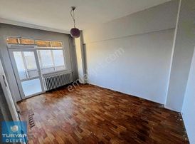 Bilaş Sitelerinde Tam Tadilatlı 2+1 Kiralık Daire