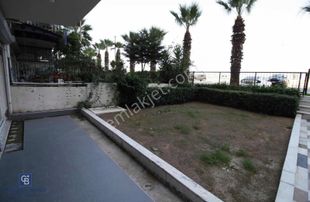 Göztepe Yalı'da Emsalsiz 3+1 Kiralık İşyeri/konut