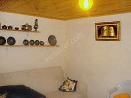 Bulvar Emlak'tan Yerleşime Yakın İçinde Evi Olan Satılık Tarla