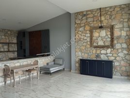 Bulvar Emlak'tan Satılık Mükemmel Manzaralı Taş Ev