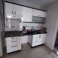 Üniversite Yolu Üzeri Geniş Balkonlu Satılık 2+0 Daire