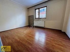 Trend'den Cadde Üzeri 2+1 Yüksek Giriş Ön Cephe Çift Balkon*