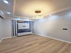 Esenyurt Mehterçeşme Mahallesinde Metrobüse Yakın Yüksek Giriş 2+1 Daire