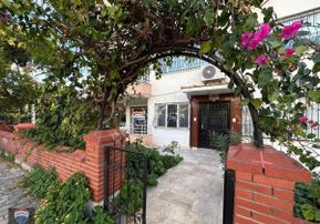 Kuşadası Marina Mevkii Bakımlı 3+1 Kiralık Daire