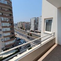 Pirireis Mahallesi 3+1 Geniş Oturumlu 190m2 Eşyalı Daire