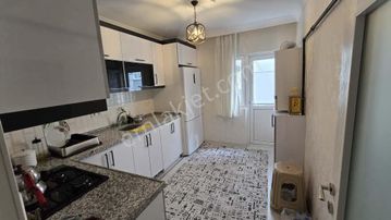 Merkezi Konumda 3+1 Full Yapılı Ara Katta Satılık Daire