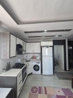 Gültepe'de 1+1 Full Eşyalı Cadde Üzeri Az Katlı Balkonlu Kiralık Daire