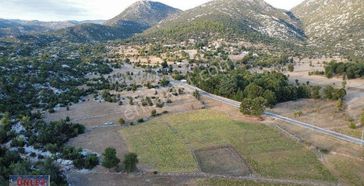 Akseki Dikmen 1667 Metrekare Tek Tapulu Villaya Bungalov Ve Bahçeye Uygun Cazip Fiyata