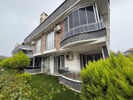 Mahmut İşler'den Küçükkuyu'da Geniş Balkonlu Satılık 2+1 Daire