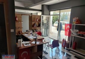 Satılık Dükkan Ofis 52 Metrekare Kullanım Alanına Sahiptir