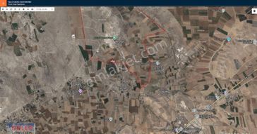 Akhüyükte İki Taraftan Yola Sıfır Sulu Tarım Yapılan 26 Dönüm Tarlamız