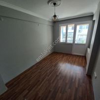 Bahriye Üçok'da Merkezi Konumda 2+1 Kiralık Daire!