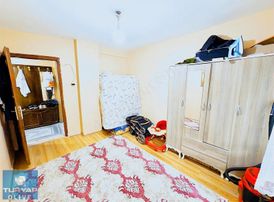 Zeytinburnu Çırpıcı'da Arka Cephe Satılık 2+1 Fırsat Daire