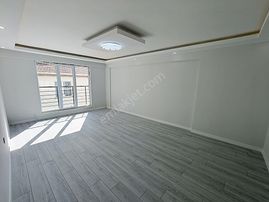 Keçiören Karakaya Mah Sıfır Binada Katta Cad Bir Sok Mesafede