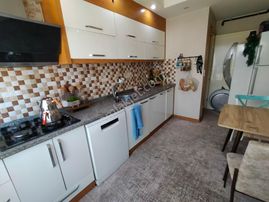 Gümüşlerde 184m2 3+1 10yaşında Asansörlü Binada Satılık Daire