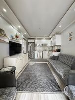 Zeki Emlak'tan Muradiye'de Satılık 2+1 Ara Kat Daire