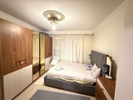 Mülk Emlak Ofisinden Orhan Kemal Caddesi Mevkiinde 3+1 1.kat Önü Açık Ön Cephe Fırsat Daire