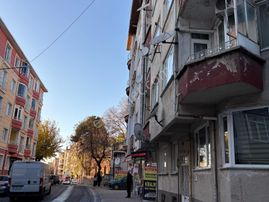 Kırklareli Çarşı Migrosun Üstü Paşaçeşme Cadde Üzeri 2+1 Satılık