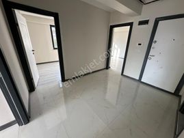 Çekirgede Sıfır Asansörlü Otoparklı 2+1 Satılık Daire