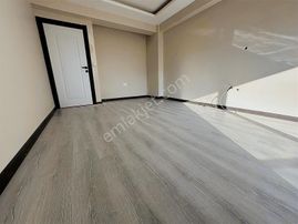 Çekirgede Sıfır Asansörlü Otoparklı 2+1 Satılık Daire