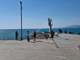 Kuşadası Türkmen'de Sahile 100mt. Yeni Belediye Arkası 1+1 Kiralık Daire