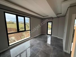 Özeller Gayrimenkulden Kelepir İskanlı 1+1 Daire