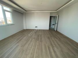 Mertcan Dan Adnan Kahveci Metroya Yürüme 3+1 İskanlı - Ebeveyn Banyolu