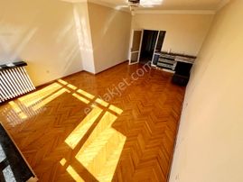 Uzman Emlak'dn Giresun Caddesinde Gata Ve Etlik Şehir Hastanesine Yürüme Mesafesinde Katta 3+1 Daire