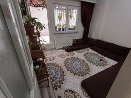 Atatürk Mahallesi’nde Satılık Yeni Bina On Yıllık Bahçe Katı 4 + 1