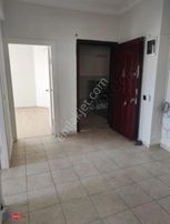 Yalı Caddesinde Havuzlu Sitede 3+1 Kiralık Daire