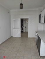 Yalı Caddesinde Havuzlu Sitede 3+1 Kiralık Daire