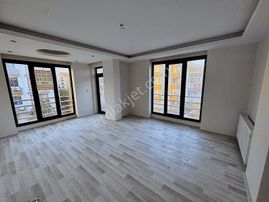 Mir'den Bahçelievler Savaştepe Cad. Kiralık 2+1 Daire