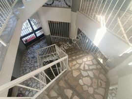 Anadolu Caddesine 100 M 3+1 Full Eşyalı Bakımlı Daire