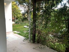 Havuzlu Sitede 3+1 Eşyasız Kiralık Villa