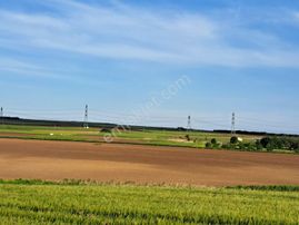 Silivri Gümüşyaka'da Gölet Manzaralı Satılık Yatırımlık Arazi