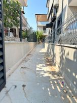 Doğanbey Merkez'de Geniş Yapılı Satılık Sıfır 5+1 Tripleks