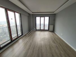 Hürriyet Mah 2 Banyolu - 2 Mutfaklı 5+2 Teraslı - İskanlı Dubleks