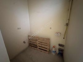 Mir'den Göğüs Hastanesi Karşısı Kiralık Dükkan