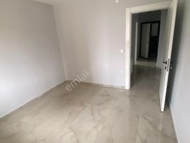 Emlak 72'den Korik Mahallesi Okullar Karşısında Satılık (2+0)