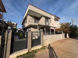 İzmir Seferihisar Doğanbey Payamlı'da Güzel Konumda Sıfır Satılık 2+1 Villa