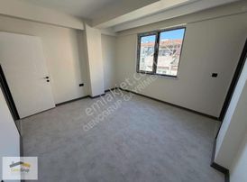 *genç Grup* Tombakzade Yakını,ara Kat,geniş Kullanışlı Şık 3+1..