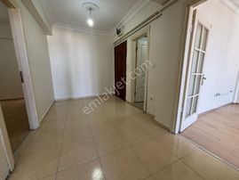 Esenyurt İnönü Mah. Caddeye Yakın Satılık Geniş Arakat Daire