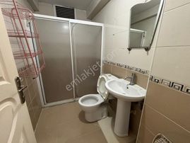 Esenyurt İnönü Mah. Caddeye Yakın Satılık Geniş Arakat Daire