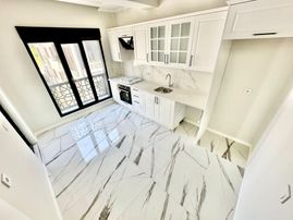 ⭐akçay Ay Emlak'tan⭐altınkum'da Ebeveyn Banyolu Şık Tasarımlı Lüx Butik Sitede Satılık 2+1 Daire