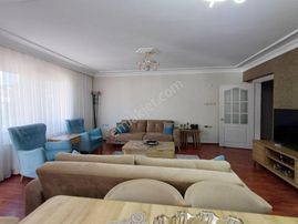 Soğanlık Çarşıya Yürüme Arakat 3+1_140m2 Çift Balkonlu Fırsat Daire